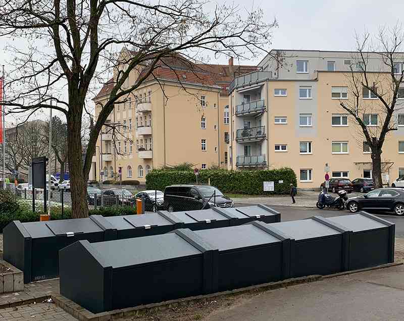 Sieglift - SemiUp - die barrierefreie Mülltonneneinhausung